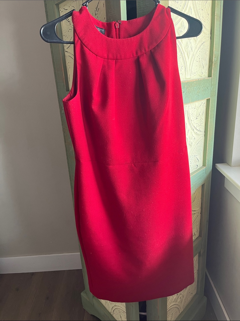Talbots size 6 petite Classic Red Sleeveless Sheath Dress